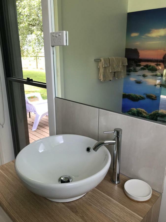 Apartamento Langleys Port Campbell Hobby Farm Exterior foto